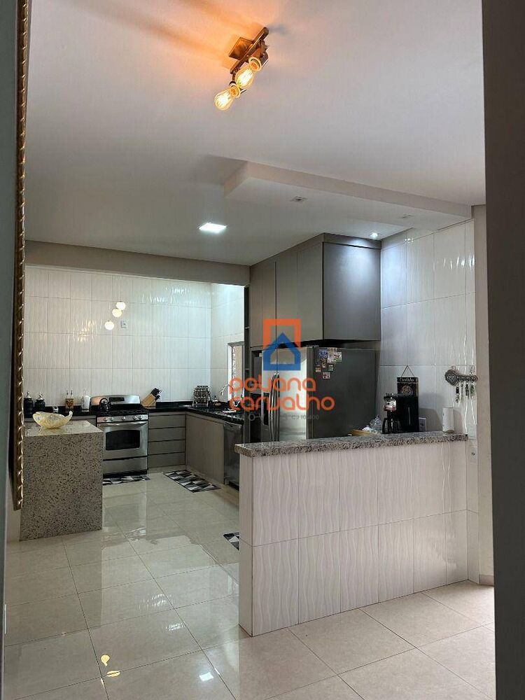 Casa à venda com 3 quartos, 400m² - Foto 17