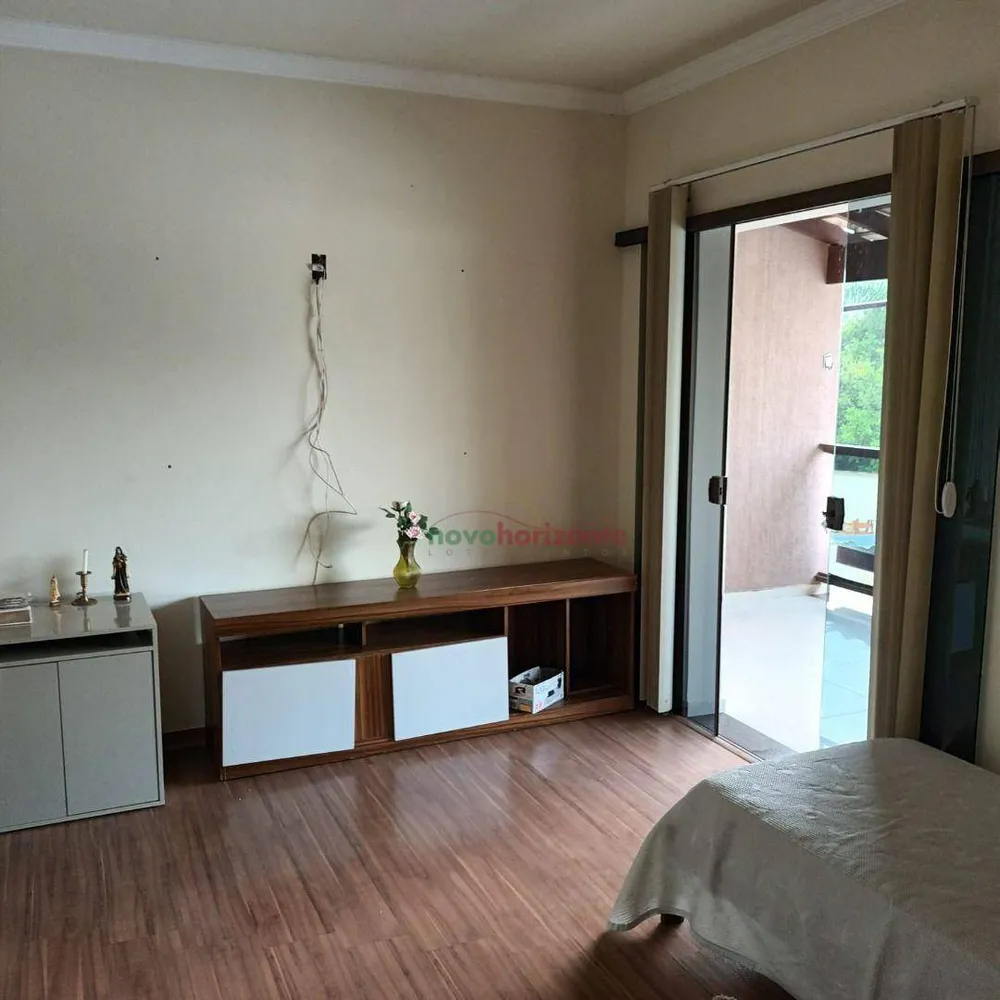 Casa, 3 quartos, 260 m² - Foto 8