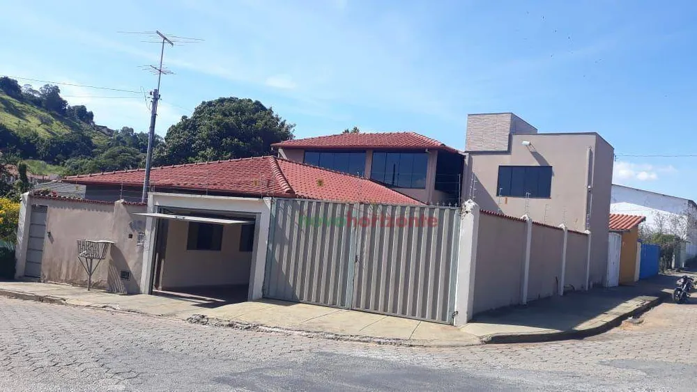 Casa, 3 quartos - Foto 1
