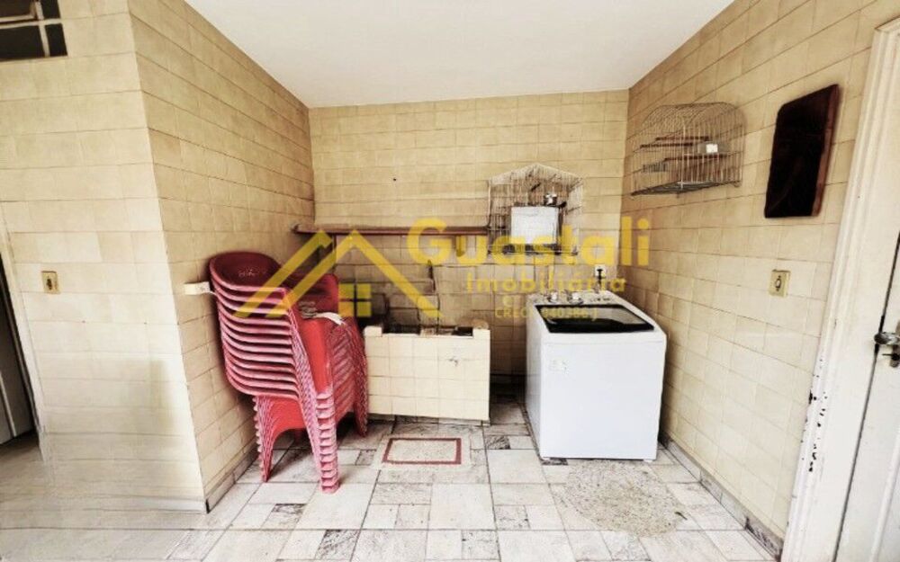 Casa à venda com 3 quartos, 170m² - Foto 4