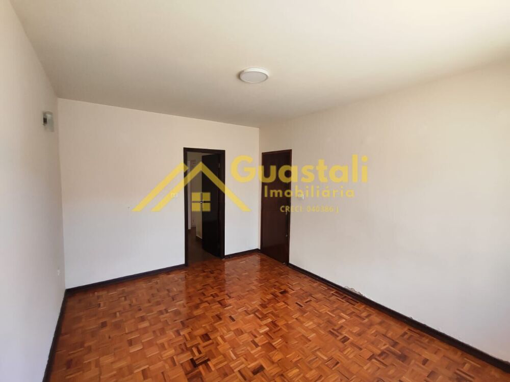 Casa, 3 quartos, 180 m² - Foto 2