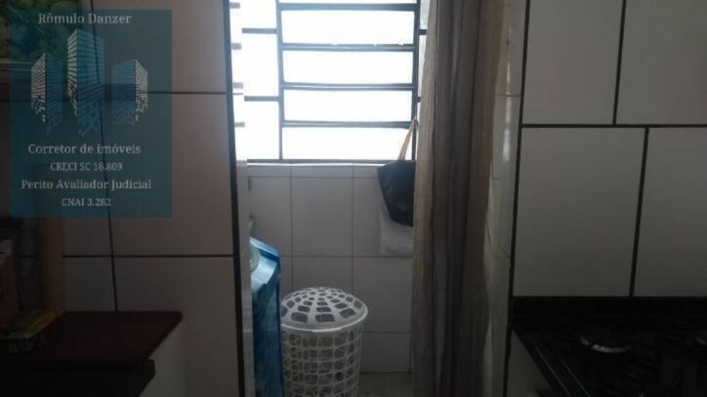 Casa à venda com 2 quartos, 80m² - Foto 6