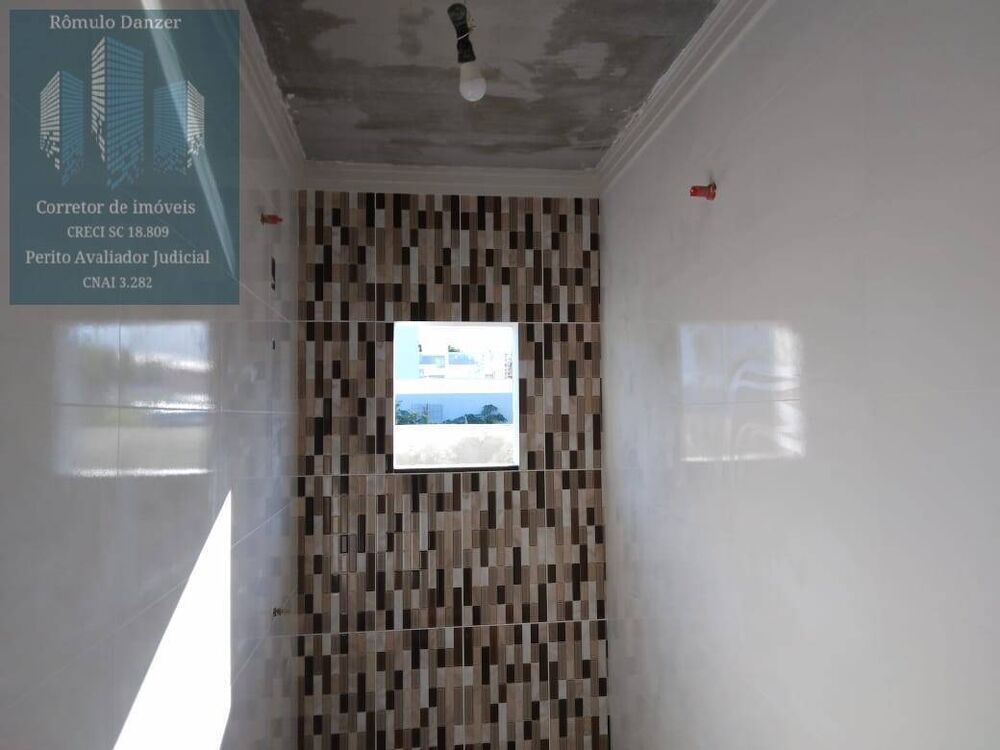 Casa à venda com 3 quartos, 80m² - Foto 6