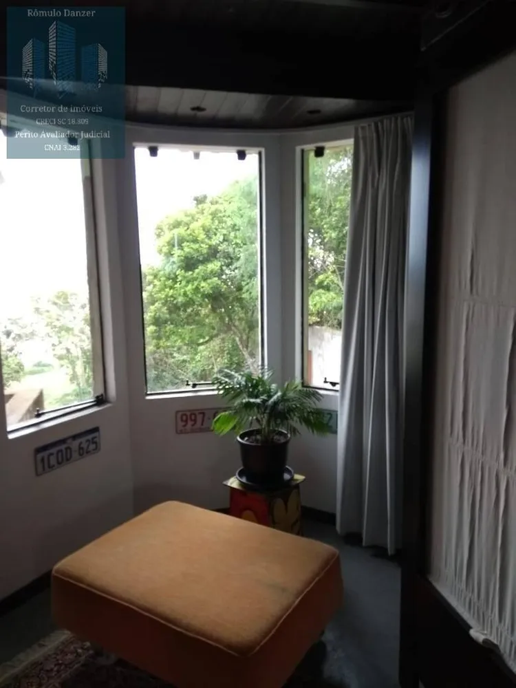 Casa, 4 quartos, 270 m² - Foto 10