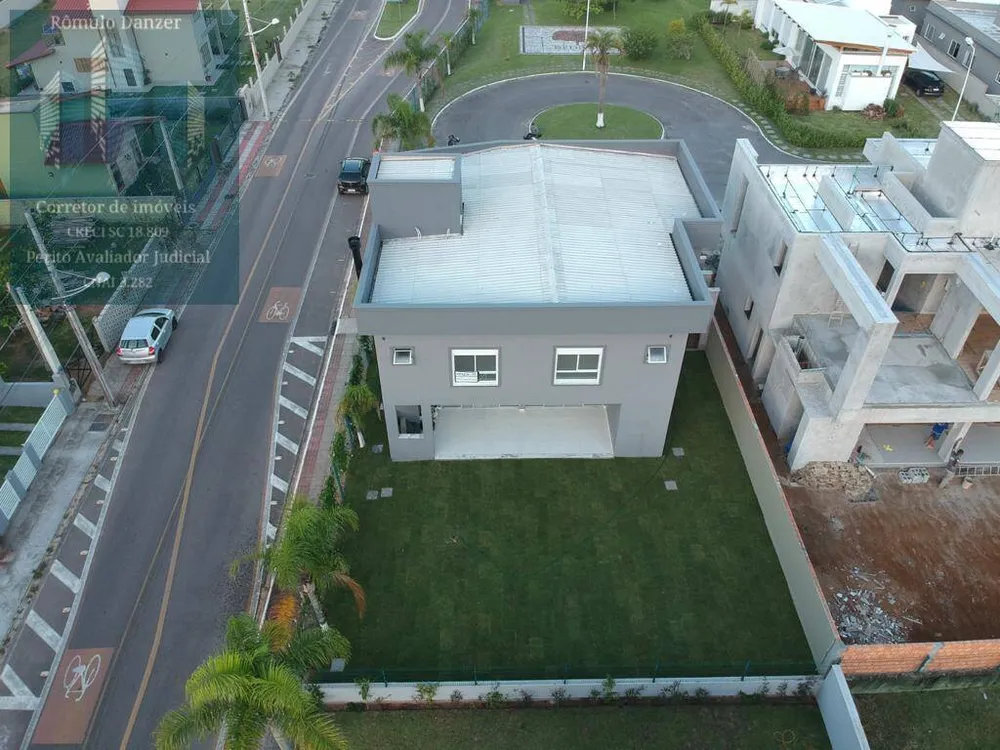 Casa, 3 quartos, 212 m² - Foto 2