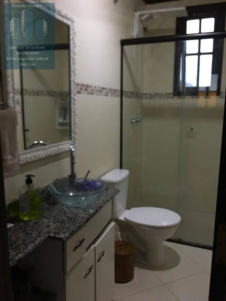 Casa, 3 quartos, 250 m² - Foto 13