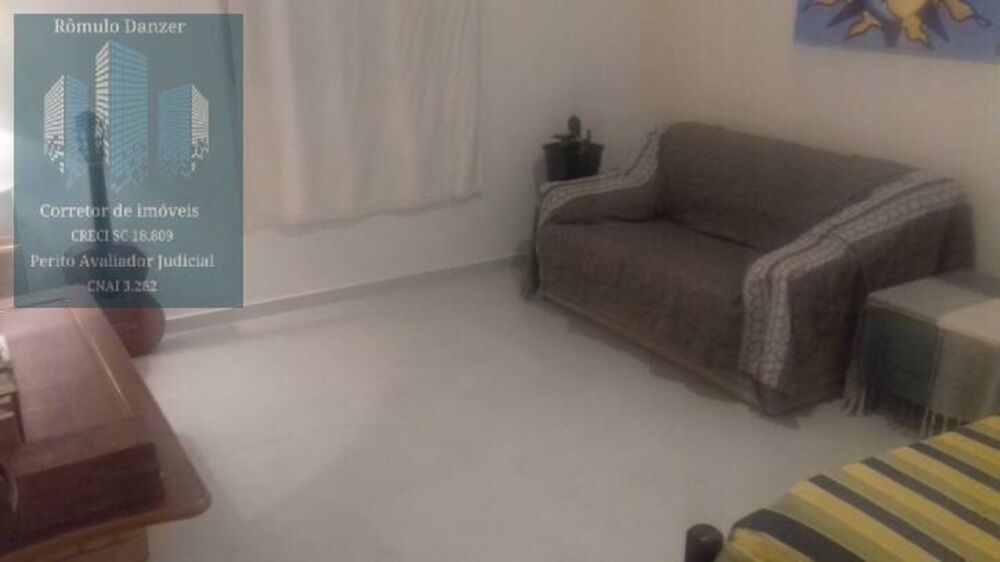 Casa à venda com 3 quartos, 100m² - Foto 3