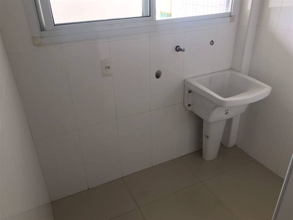 Apartamento para alugar com 2 quartos, 95m² - Foto 3