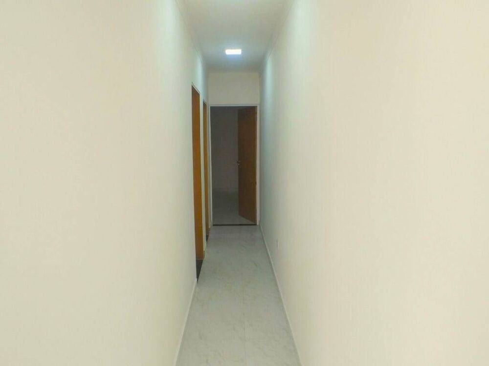 Casa à venda com 2 quartos, 80m² - Foto 4