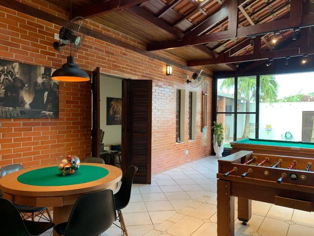 Casa, 3 quartos, 220 m² - Foto 3