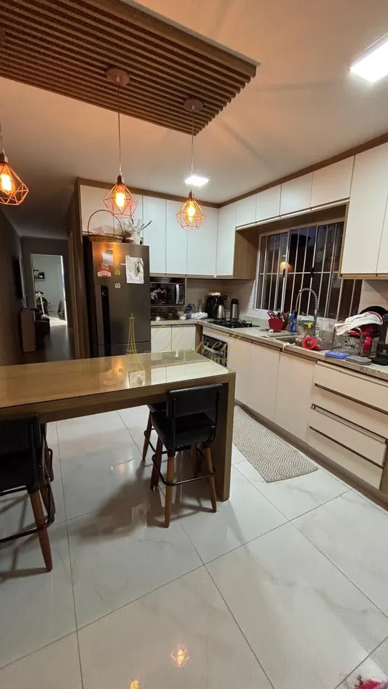 Casa, 3 quartos, 145 m² - Foto 1