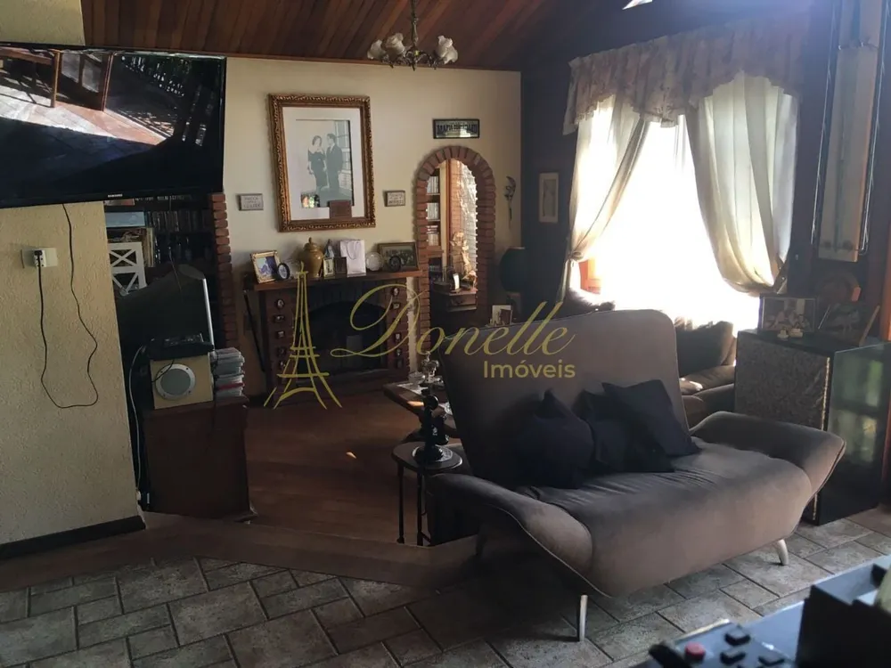 Casa, 3 quartos, 216 m² - Foto 1