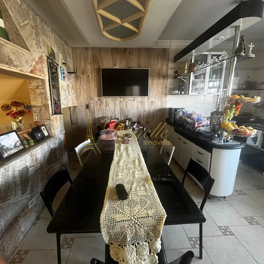 Casa, 3 quartos, 268 m² - Foto 8