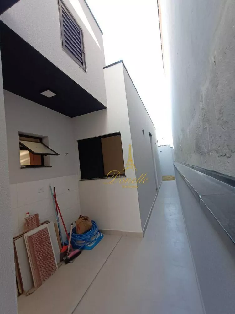 Casa à venda com 2 quartos, 60m² - Foto 3