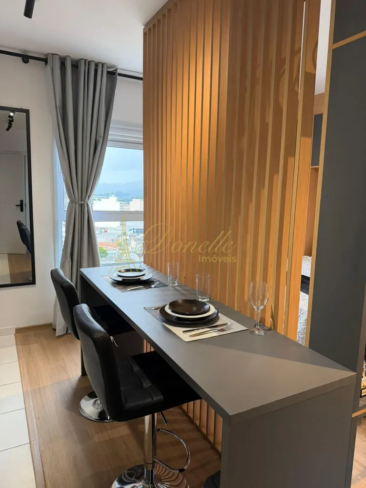 Apartamento, 1 quarto, 27 m² - Foto 2