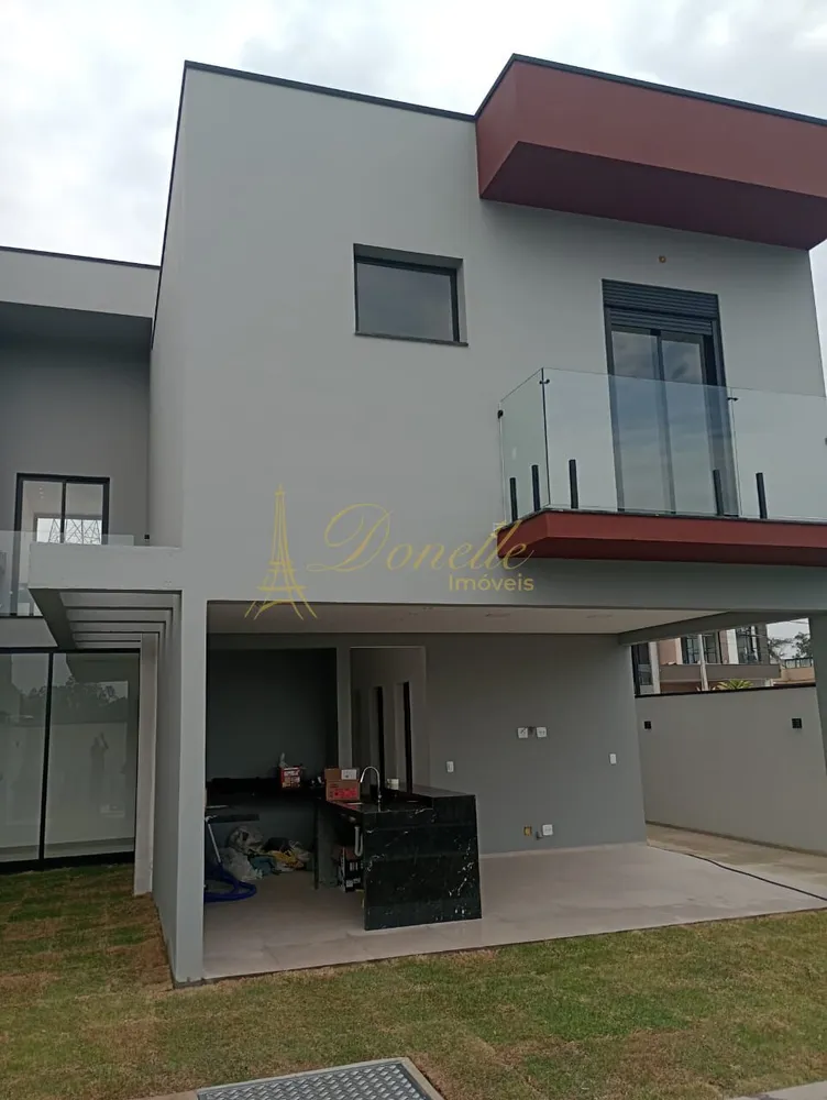 Casa, 3 quartos, 207 m² - Foto 1