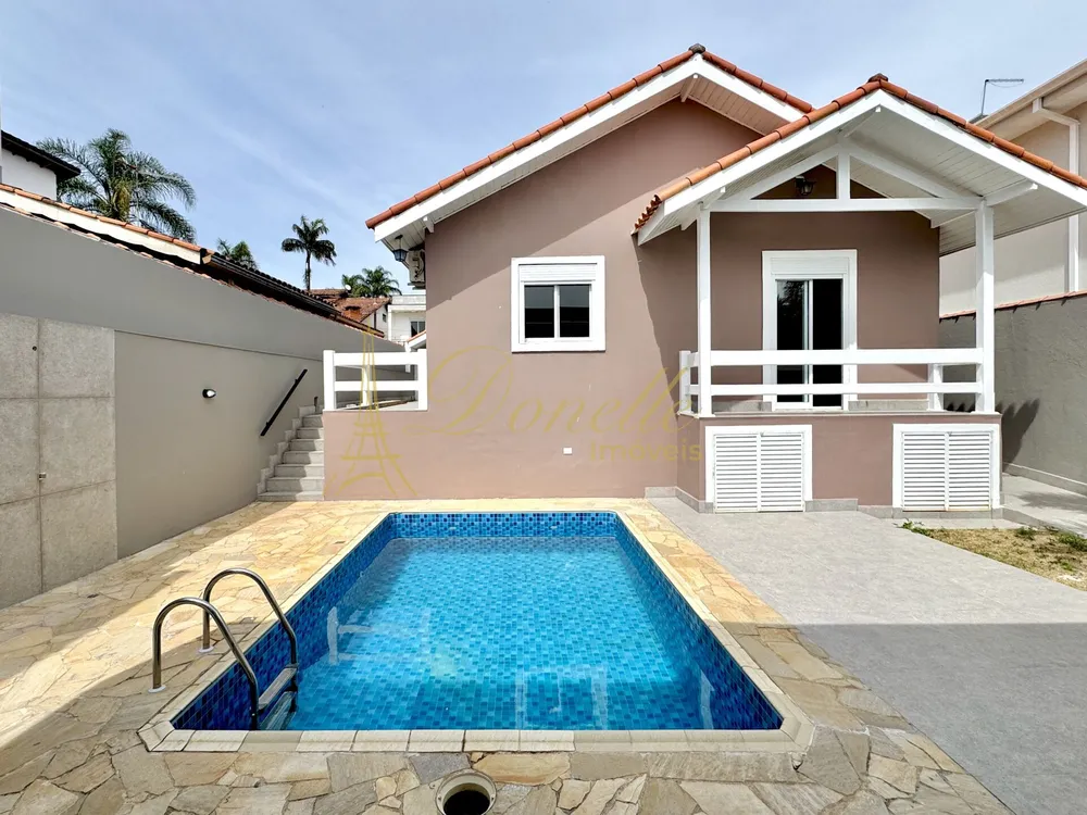 Casa, 3 quartos, 207 m² - Foto 2