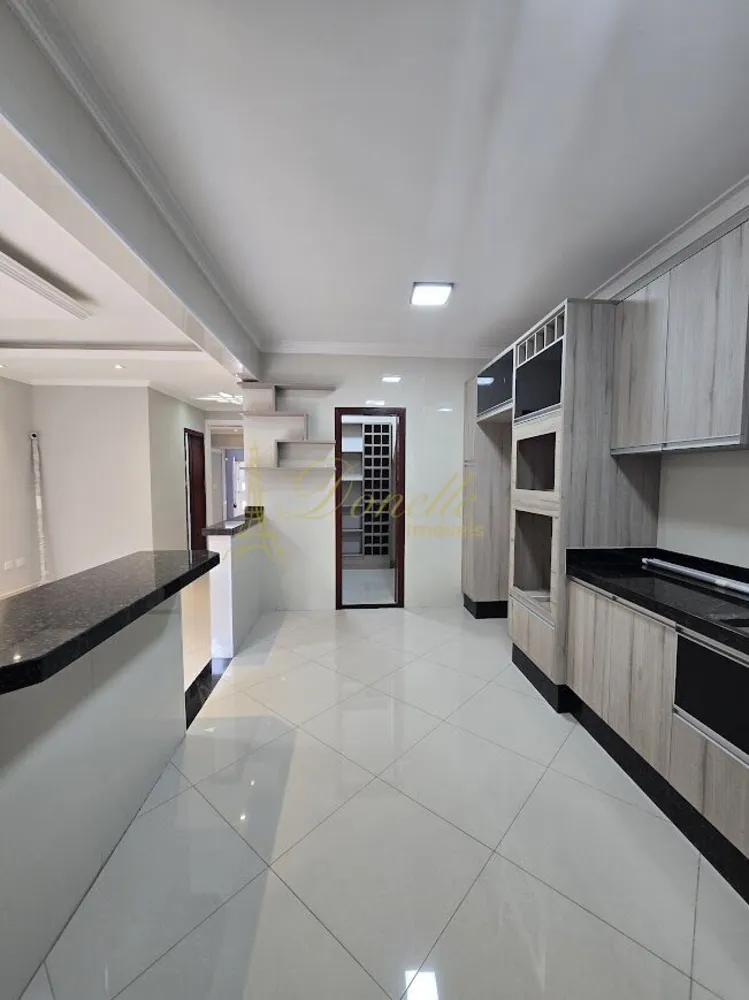 Sobrado, 3 quartos, 303 m² - Foto 5