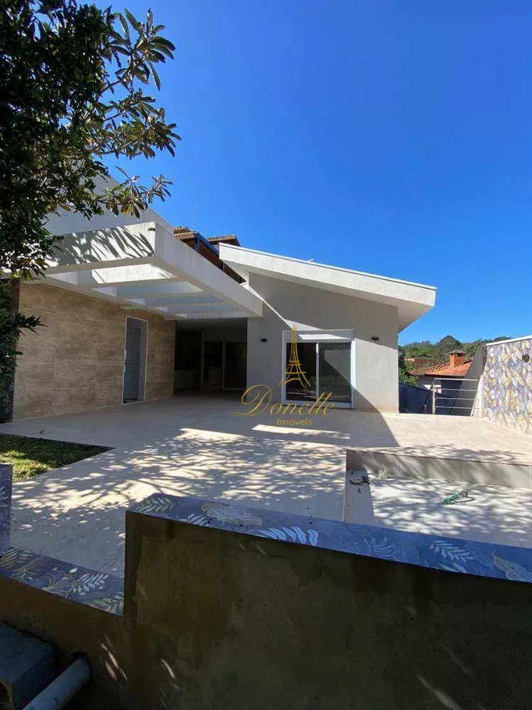 Casa de Condomínio à venda com 3 quartos, 220m² - Foto 3