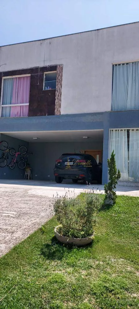 Sobrado à venda com 4 quartos, 300m² - Foto 1