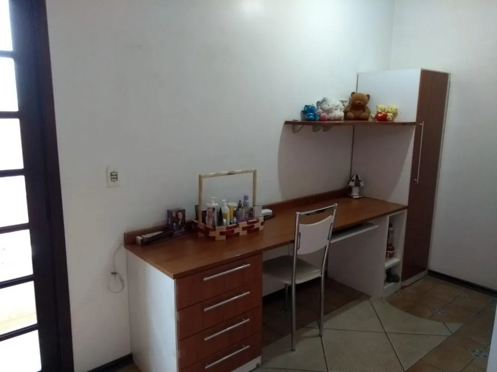 Casa, 3 quartos, 200 m² - Foto 11