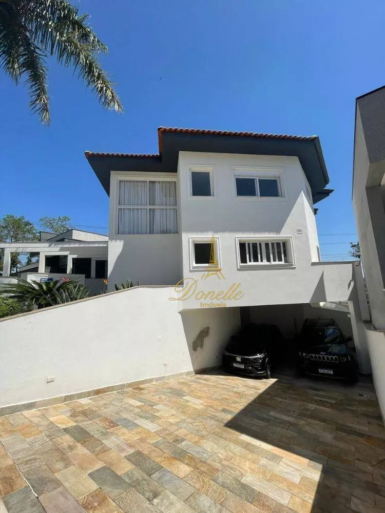 Sobrado à venda com 3 quartos, 360m² - Foto 1