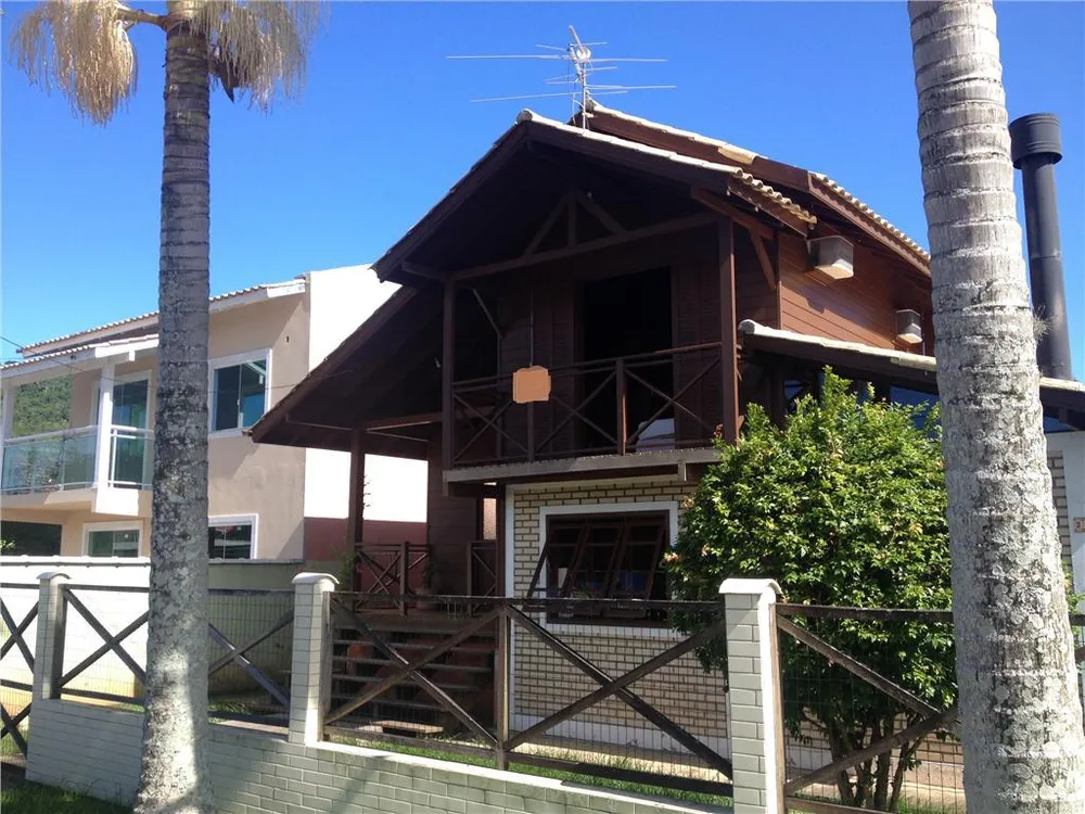 Casa, 3 quartos, 180 m² - Foto 1