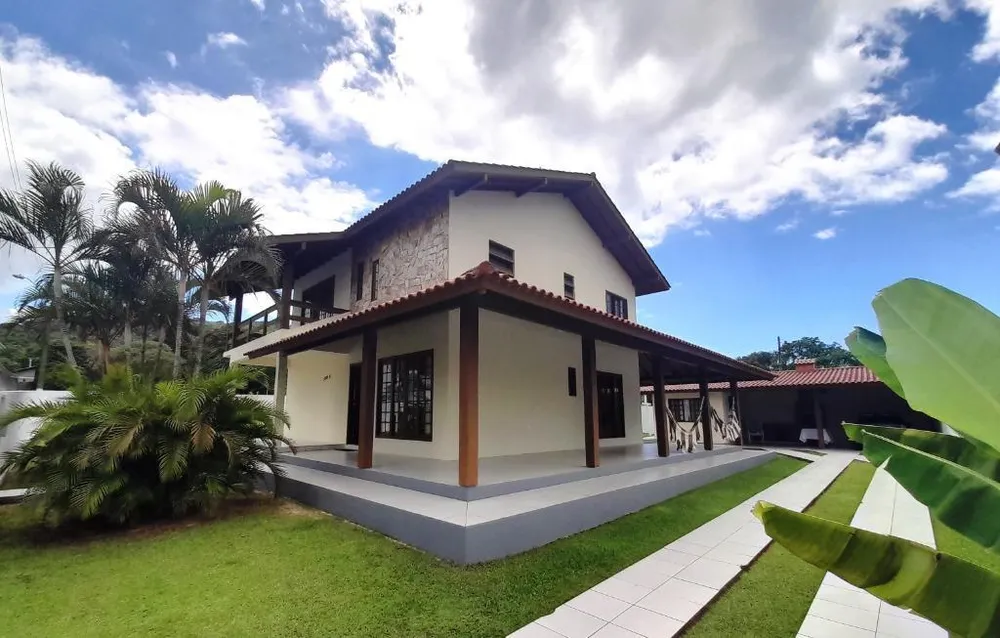 Casa, 4 quartos, 350 m² - Foto 1