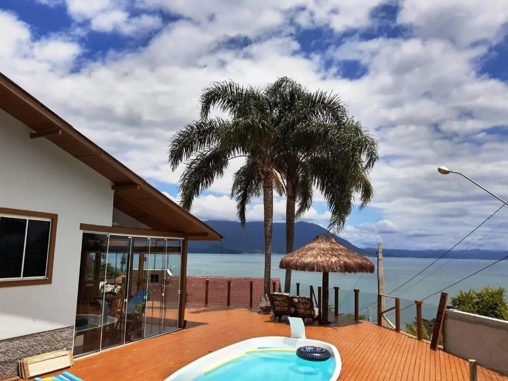 Casa, 5 quartos, 300 m² - Foto 1