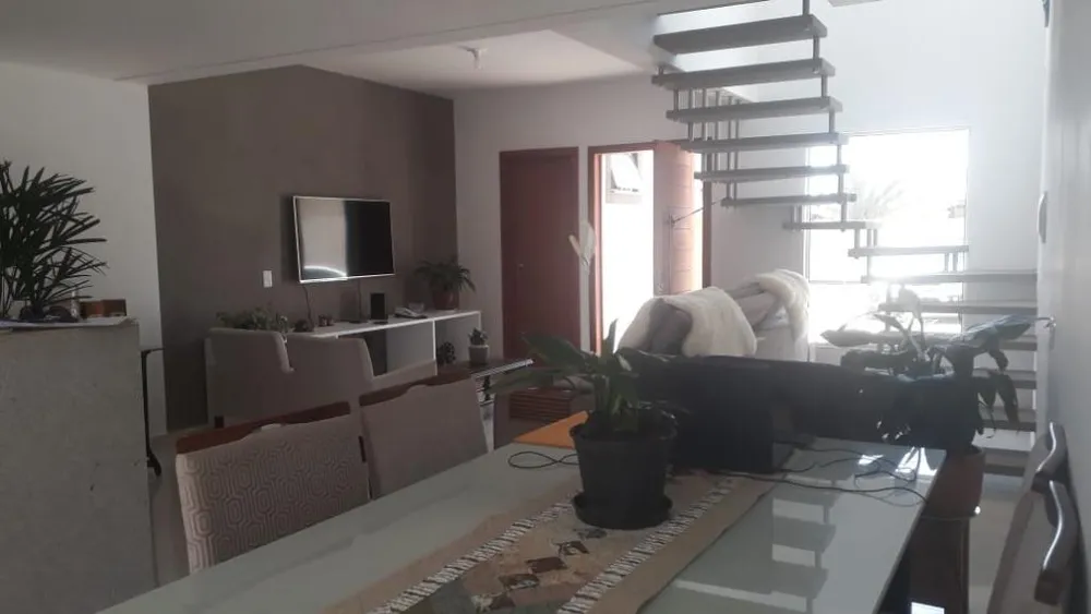 Casa, 3 quartos, 135 m² - Foto 2