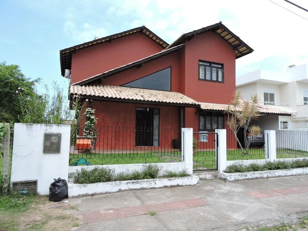 Casa, 3 quartos, 230 m² - Foto 1