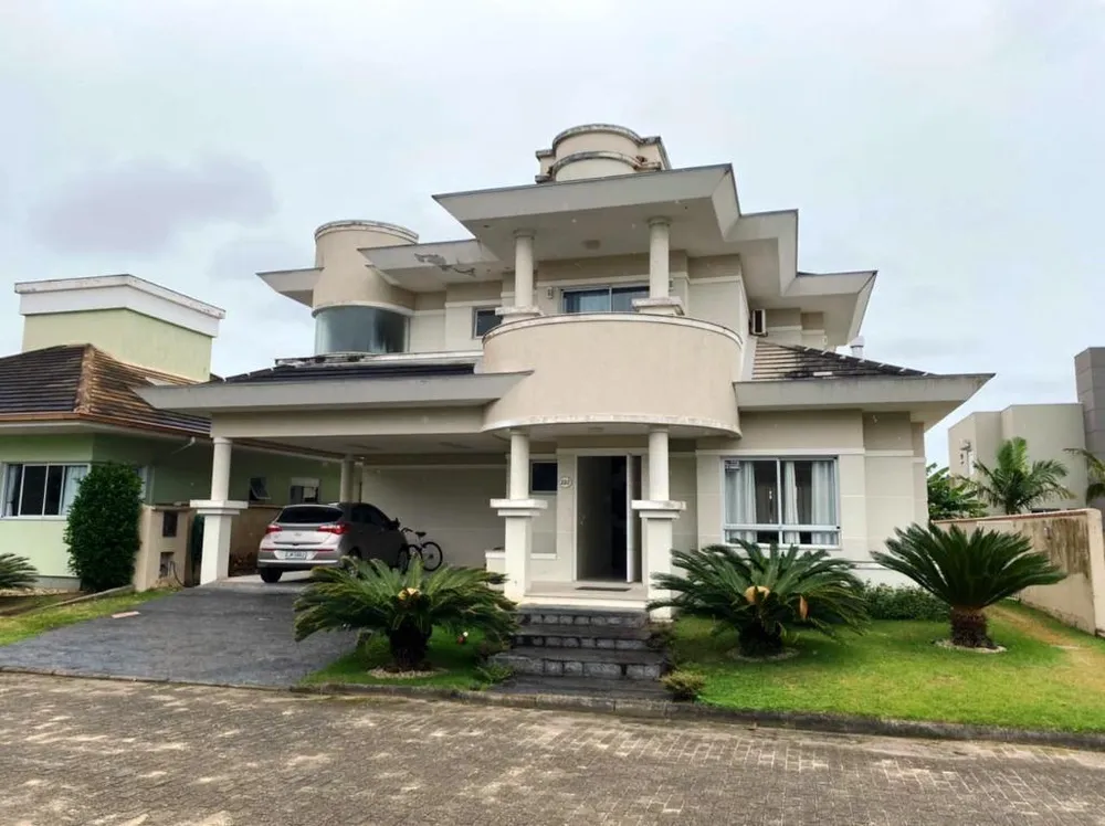 Casa, 4 quartos, 296 m² - Foto 1