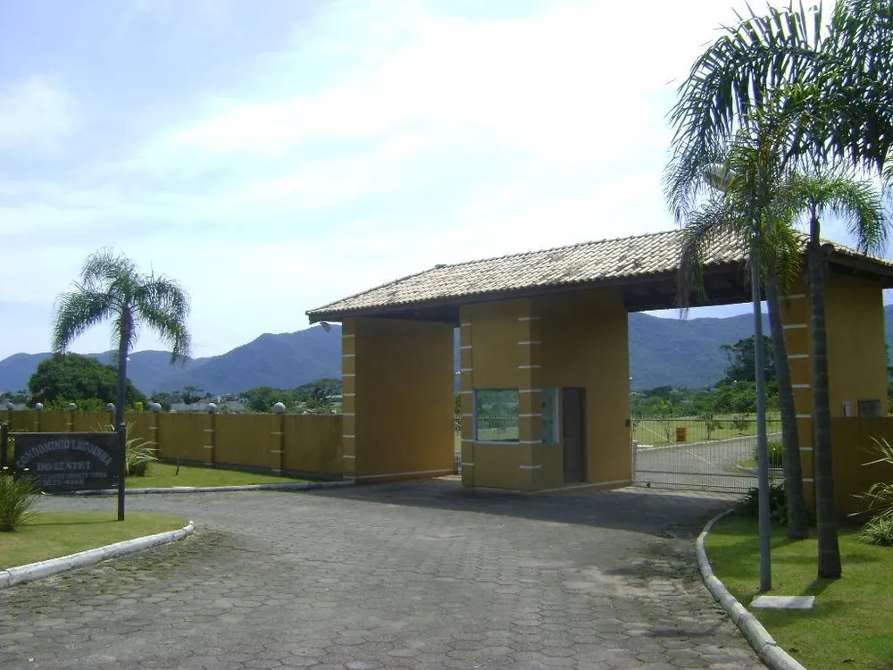 Loteamento e Condomínio, 375 m² - Foto 1