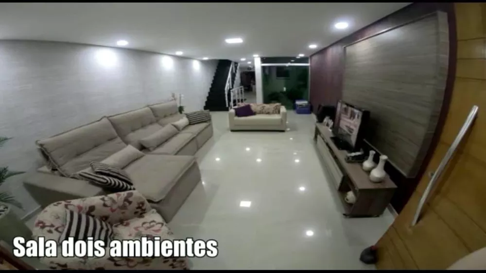 Sobrado, 3 quartos, 203 m² - Foto 1