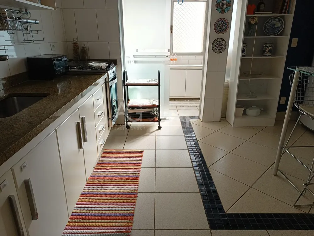 Apartamento, 3 quartos, 130 m² - Foto 2