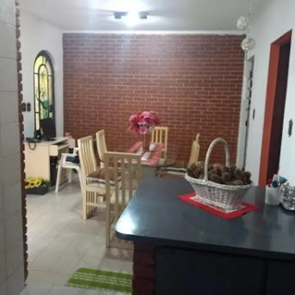 Casa, 3 quartos, 242 m² - Foto 11