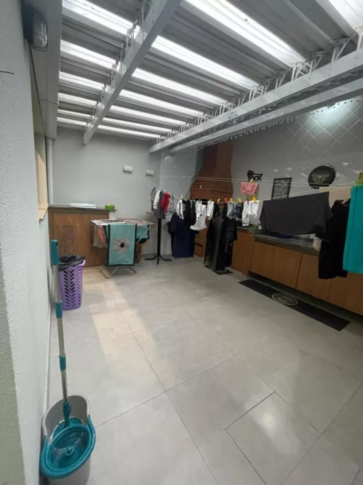 Sobrado, 4 quartos, 192 m² - Foto 1