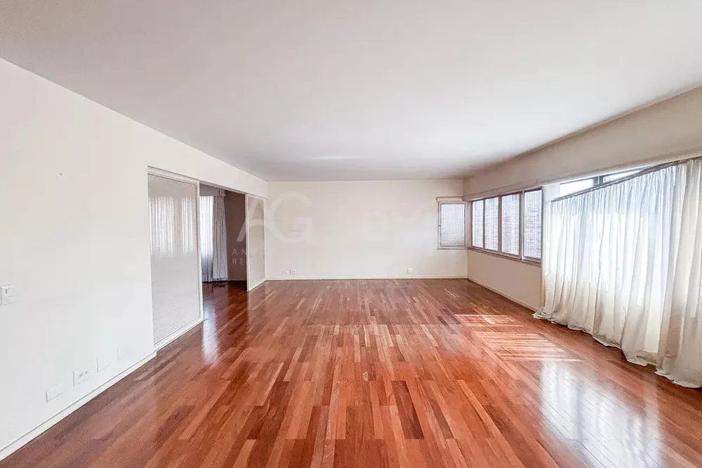 Apartamento, 4 quartos, 225 m² - Foto 1