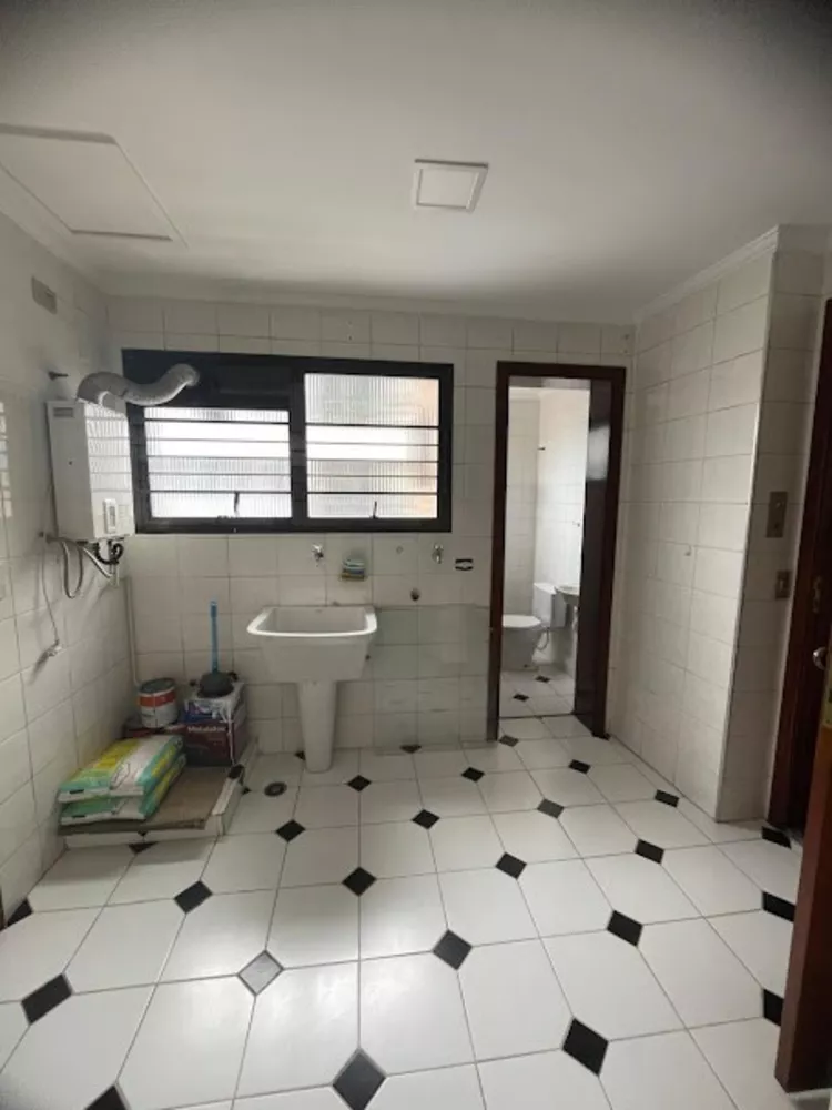 Apartamento, 4 quartos, 238 m² - Foto 1
