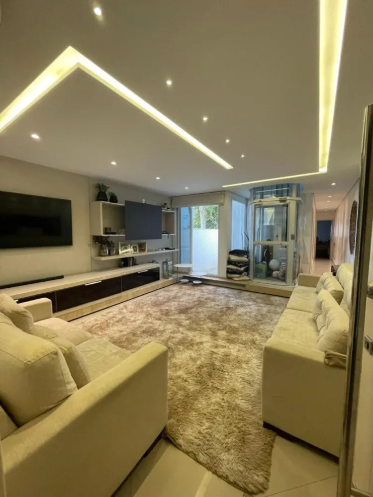 Cobertura, 3 quartos, 220 m² - Foto 1