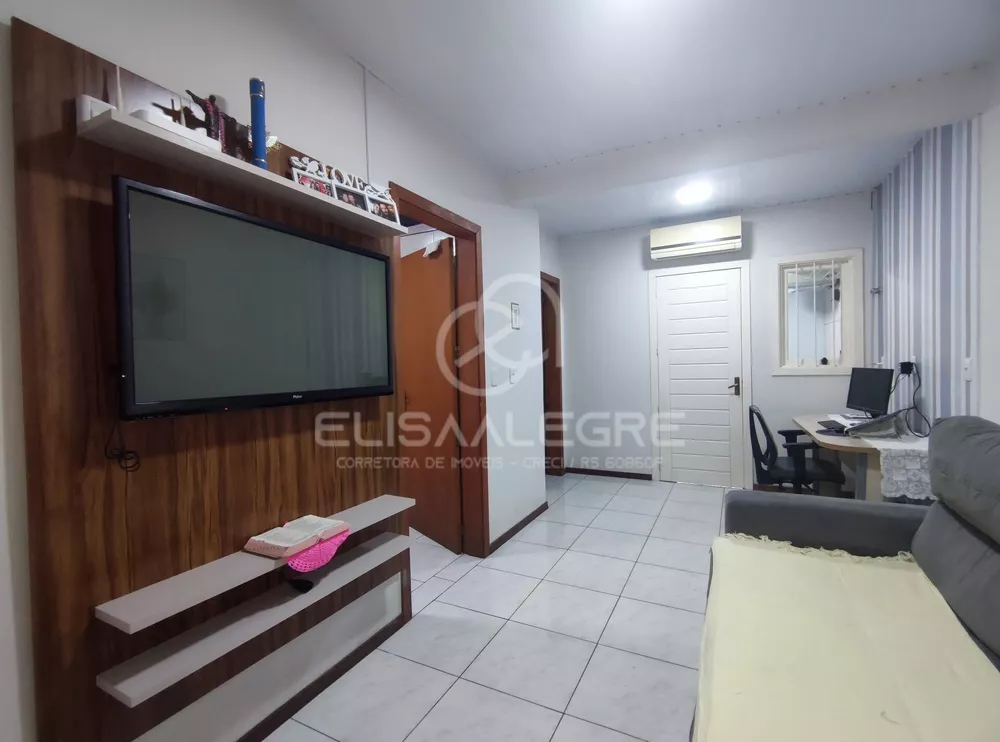 Casa à venda com 2 quartos, 70m² - Foto 2