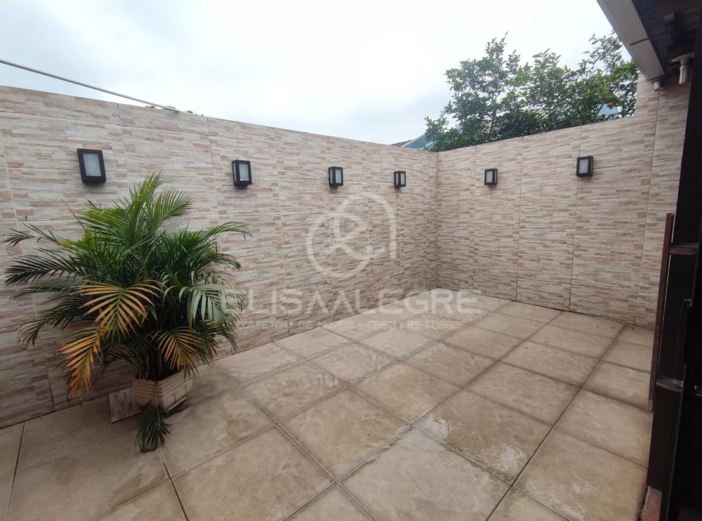 Casa à venda com 2 quartos, 70m² - Foto 20