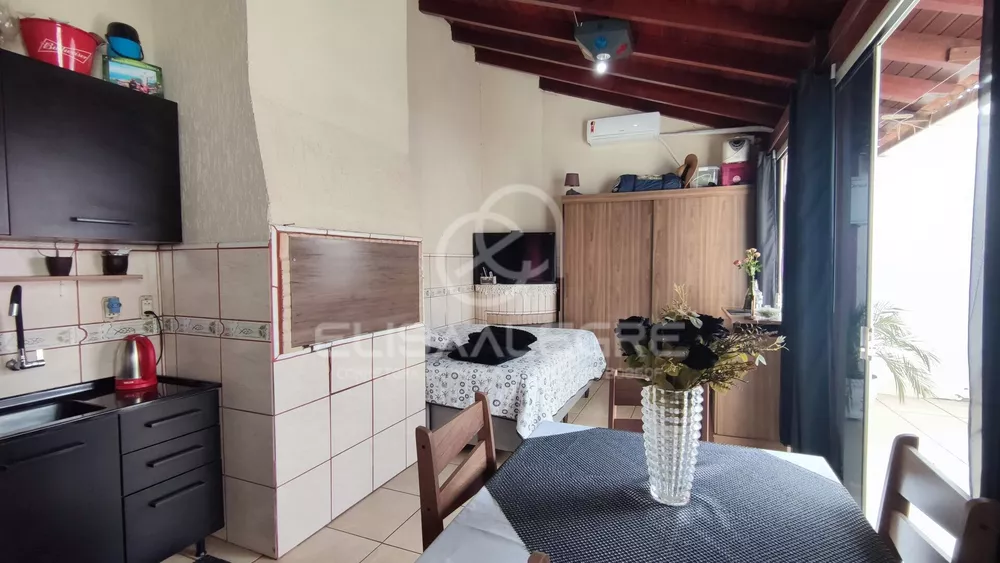 Casa à venda com 2 quartos, 86m² - Foto 17