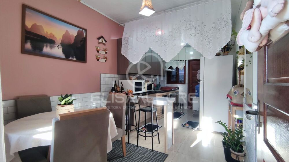 Casa, 2 quartos, 42 m² - Foto 1