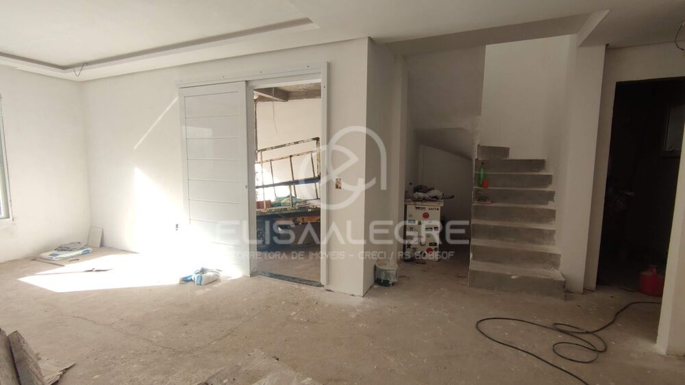Sobrado à venda com 3 quartos, 110m² - Foto 1