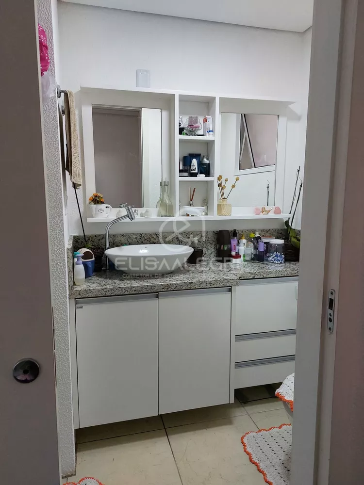 Apartamento à venda com 2 quartos, 64m² - Foto 19