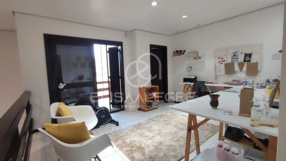 Casa, 3 quartos, 315 m² - Foto 1