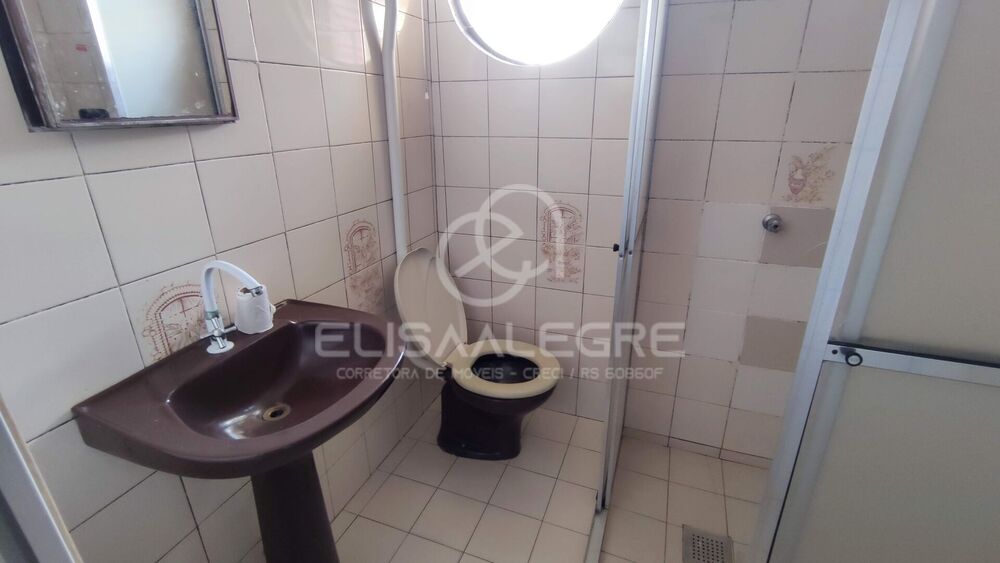 Sobrado à venda com 6 quartos, 224m² - Foto 3