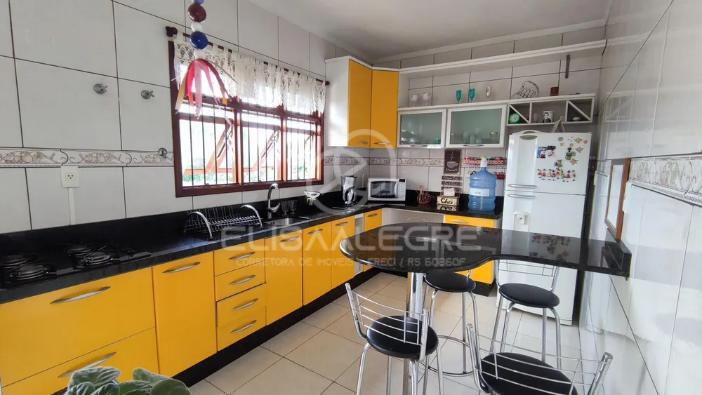 Sobrado, 6 quartos, 224 m² - Foto 2