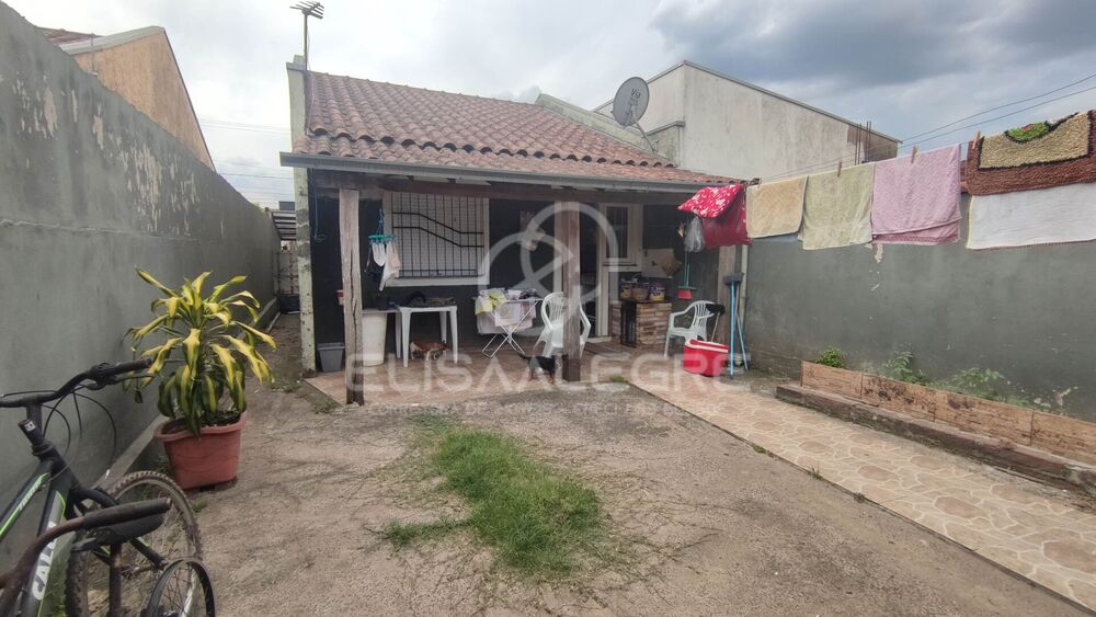 Casa à venda com 2 quartos, 70m² - Foto 3